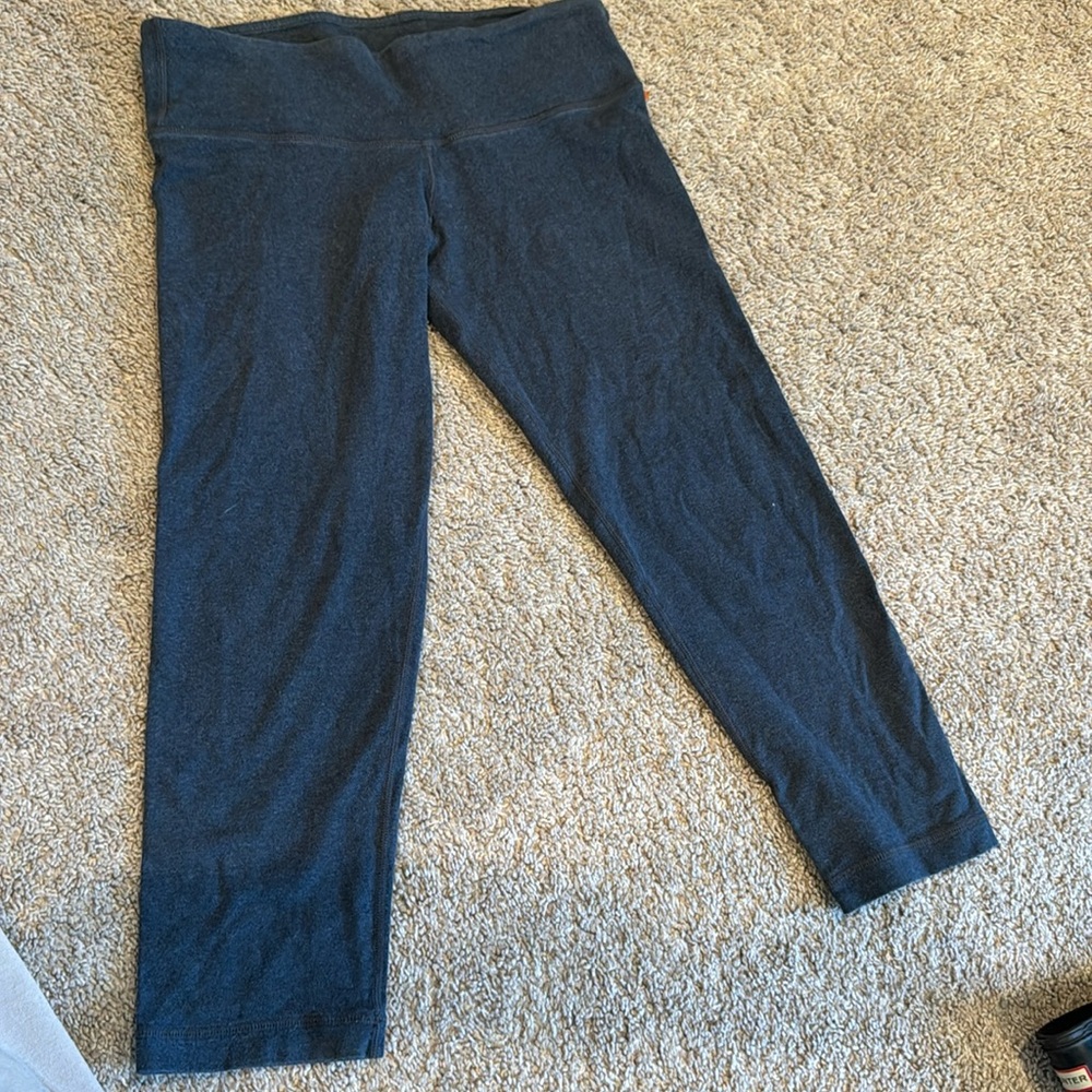 Lululemon cropped dark grey leggings gray